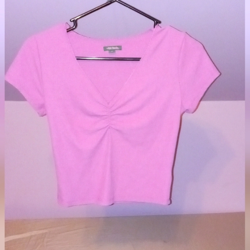 NWT * Wild Fable Purple V Neck T Shirt Size M